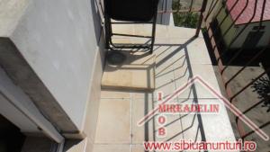 INCHIRIEZ APARTAMENT 3 CAMERE,   VASILE AARON
