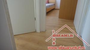 INCHIRIEZ APARTAMENT 3 CAMERE,   VASILE AARON
