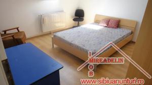 INCHIRIEZ APARTAMENT 3 CAMERE,   VASILE AARON