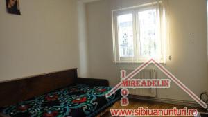 INCHIRIEZ APARTAMENT 2 CAMERE,   Str. STEFLESTI