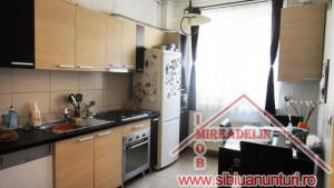 VAND APARTAMENT 3 CAMERE,   CARTIER TURN