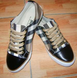 Tenisi Burberry alb si negru