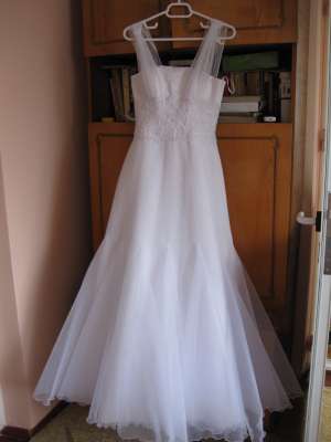 vand rochie de mireasa