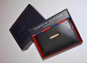 Portofel Tommy Hilfiger Piele Original Nou In Cutie SUA Calitate MODEL 2013