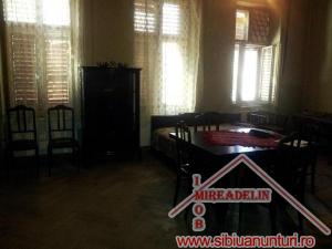 VINDEM APARTAMENT LA CASA 6 CAMERE,   ULTRACENTRAL