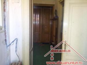 VINDEM APARTAMENT LA CASA 6 CAMERE,   ULTRACENTRAL