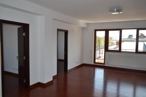 VAND APARTAMENTE NOI 2 SI 3 CAMERE DNA GHICA