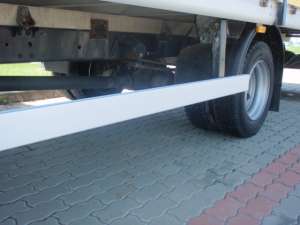 IVECO Eurocargo 75E17 - 7.49T Camion - Camioneta cu Prelata