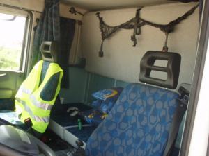 IVECO Eurocargo 75E17 - 7.49T Camion - Camioneta cu Prelata