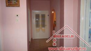 INCHIRIEZ CASA D+P,   ZONA TURNISOR