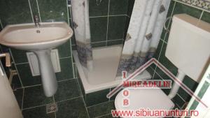 INCHIRIEZ APARTAMENT 4 CAMERE,   ZONA GARII