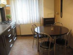 Apartament 4 camere,  de inchiriat