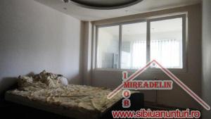 VAND APARTAMENT 2 camere decomandate,   zona Ciresica