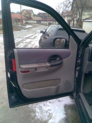 Dezmembrez Opel Sintra 98 benzina 2200