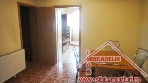 INCHIRIEZ APARTAMENT 2 CAMERE,   ZONA INTEREX