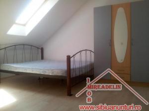 INCHIRIEM APARTAMENT LA MANSARDA,   cartier VALEA AURIE