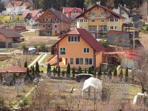 Casa/ Vila -Zarnesti/ Brebina - de vanzare