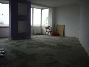 Apartament in bloc - 4 camere - zona Plevnei