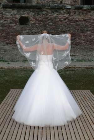 vand rochie de mireasa