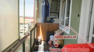 VAND APARTAMENT 2 camere,   ZONA RAHOVA