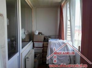 VAND APARTAMENT 2 camere ,  Mihai Viteazu