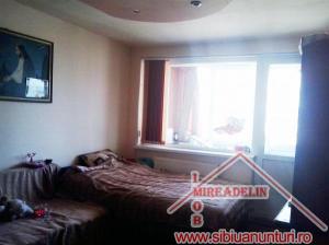 VAND APARTAMENT 2 camere ,  Mihai Viteazu
