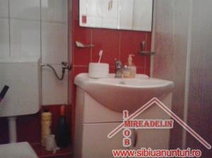 VAND APARTAMENT 2 camere ,  Mihai Viteazu