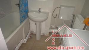 INCHIRIEZ APARTAMENT 2 CAMERE,   STRAND