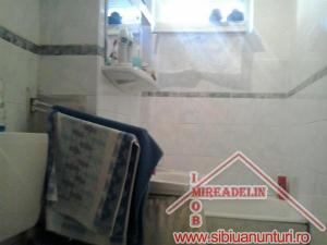 VAND APARTAMENT 2 CAMERE zona Mihai Viteazu  Calea Cisnadiei