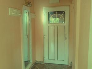Vand apartament cu 4 camere -Tasnad-SM