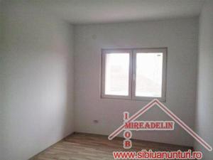 VAND APARTAMENT 3 camere Vasile Aaron