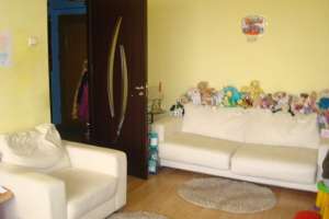 Apartament cu 3 camere - zona Obor