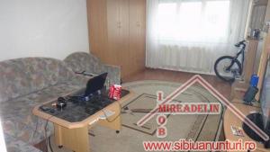 INCHIRIEM APARTAMENT 2 CAMERE,   Strada N. IORGA