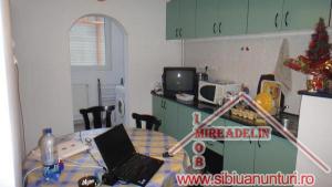 INCHIRIEM APARTAMENT 2 CAMERE,   Strada N. IORGA
