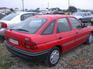 FORD ESCORT HATCHBACK 1, 6 I 90CP ROSU