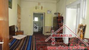 INCHIRIEZ APARTAMENT LA CASA,   2 CAMERE,   ULTRACENTRAL