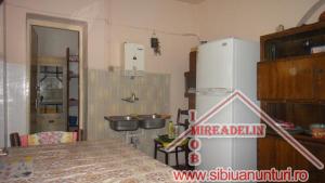 INCHIRIEZ APARTAMENT LA CASA,   2 CAMERE,   ULTRACENTRAL