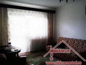 INCHIRIEZ APARTAMENT 4 CAMERE,   MARAMURESULUI