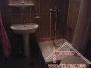 INCHIRIEZ APARTAMENT 4 CAMERE,   MARAMURESULUI