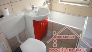 INCHIRIEZ APARTAMENT 2 CAMERE,   ZONA TREI STEJARI