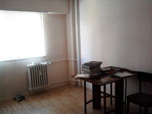 Apartament cu 3 camere - Calea Victoriei