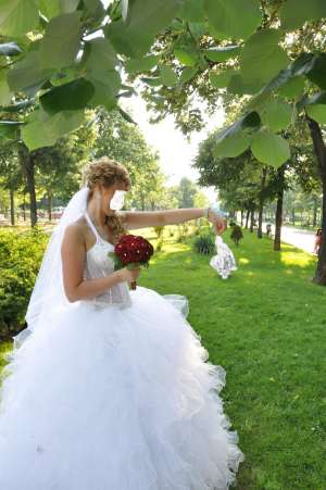 ROCHIE DE MIREASA STIL PRINTESA