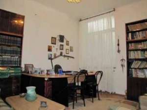 Zona Calarasilor-Apartament in vila - 5 camere