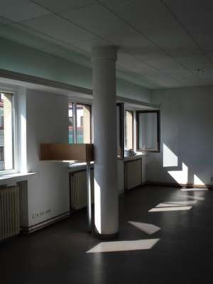 Apartament cu 4 camere - Primaverii