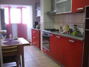 Apartament cu 3 camere - 1 Mai