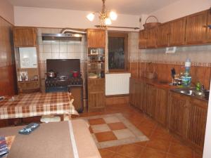 Apartament 4 camere Drumul Sarii-13 Septembrie