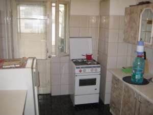 Apartament in bloc  3 camere zona Titulescu