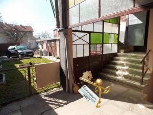Apartament cu 3 camere . la casa ,   Stefan cel Mare
