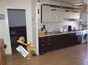 Apartament cu 4 camere ,   zona Vasile Aaron