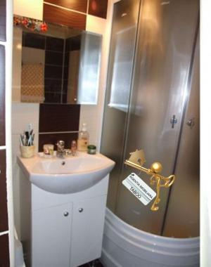 Apartament cu 4 camere ,   zona Vasile Aaron